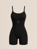 Macaquinho fitness de poliamida preto com alças finas – vista frontal